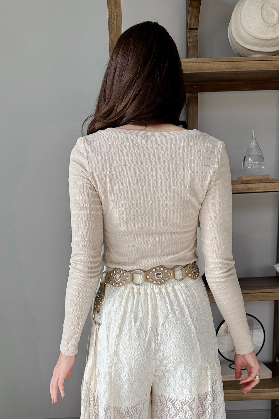 Kyla Natural Scoop Long Sleeve Top- close up back view