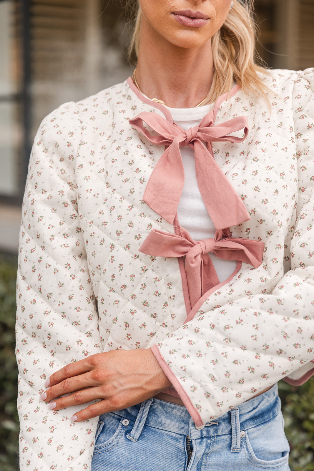 Sadie Cream & Pink Floral Scallop Jacket- close  up view