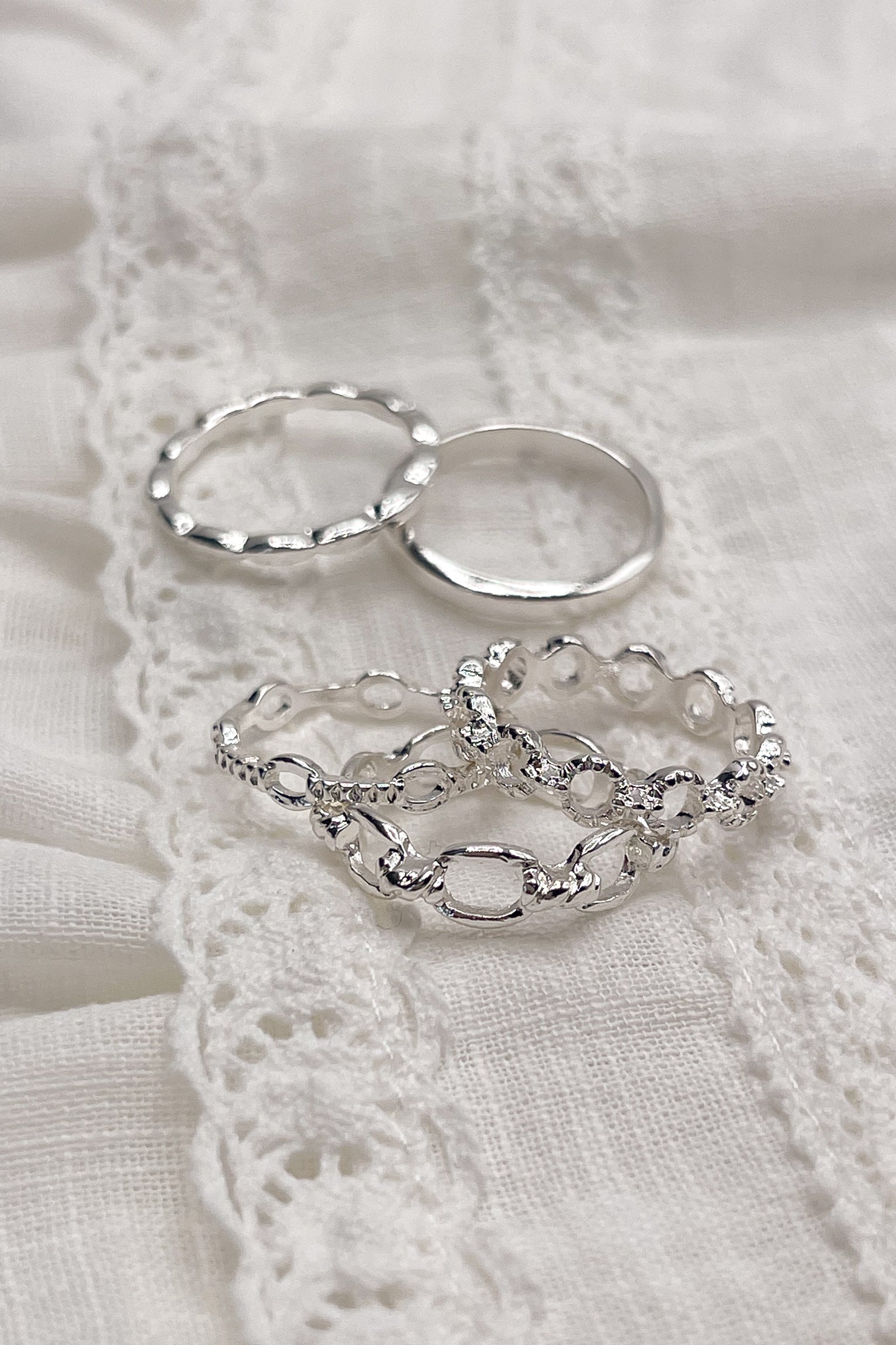 Image shows the Breanna Silver Chain Link Ring Set against a white background.