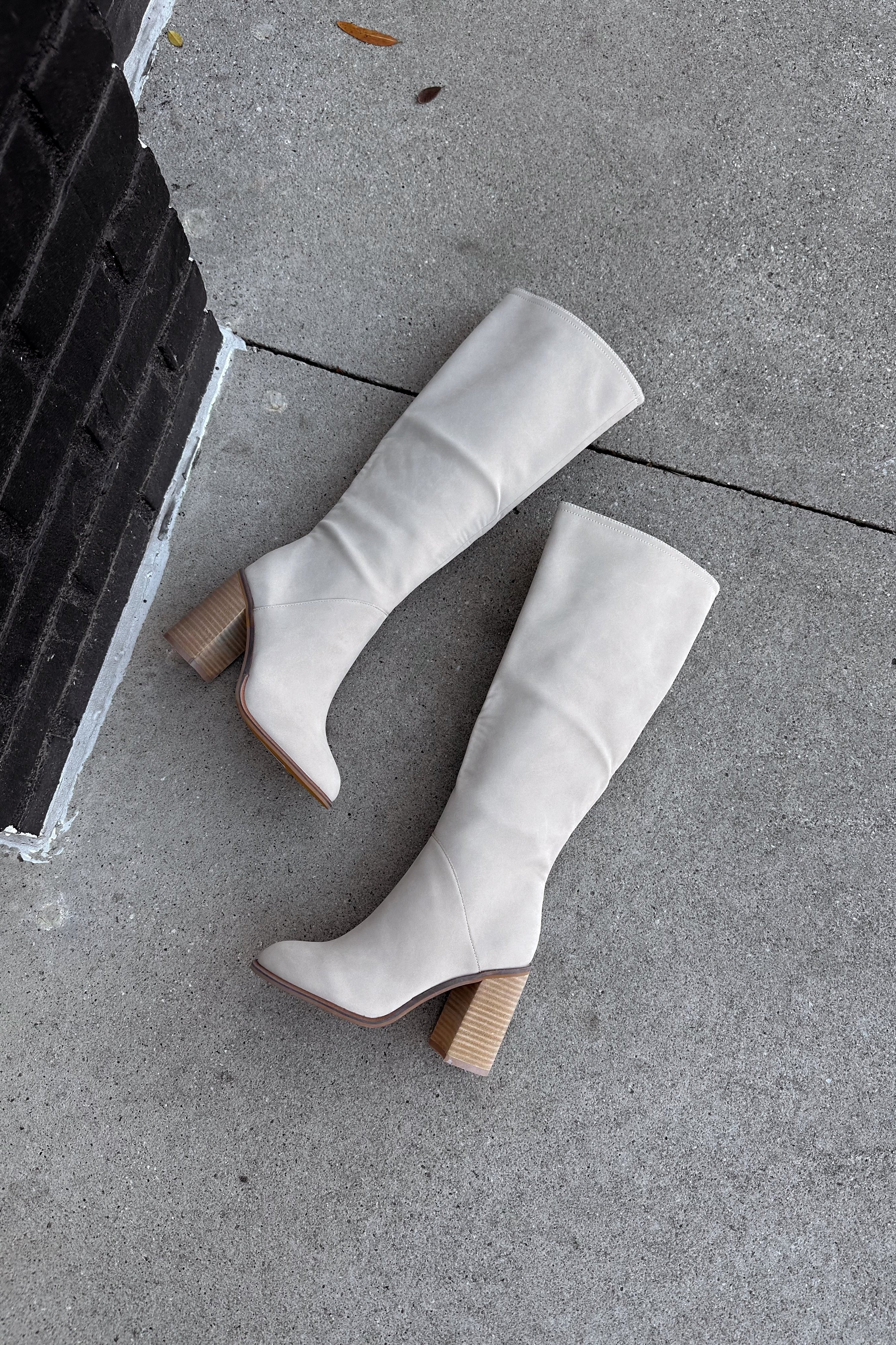 Shiloh Light Grey Knee High Boot Lizard Thicket