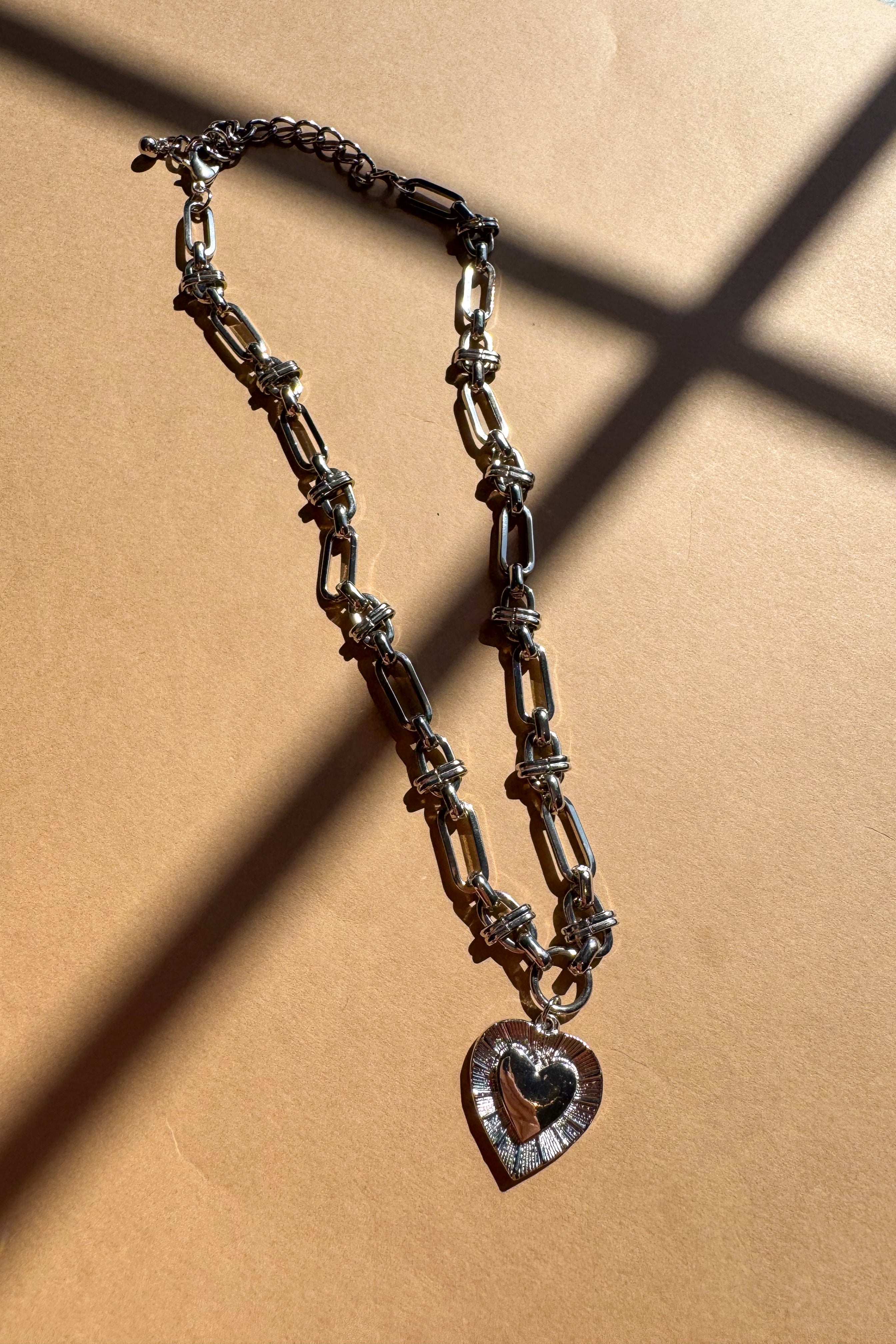 Isla Silver Heart Chain Necklace - flat lay