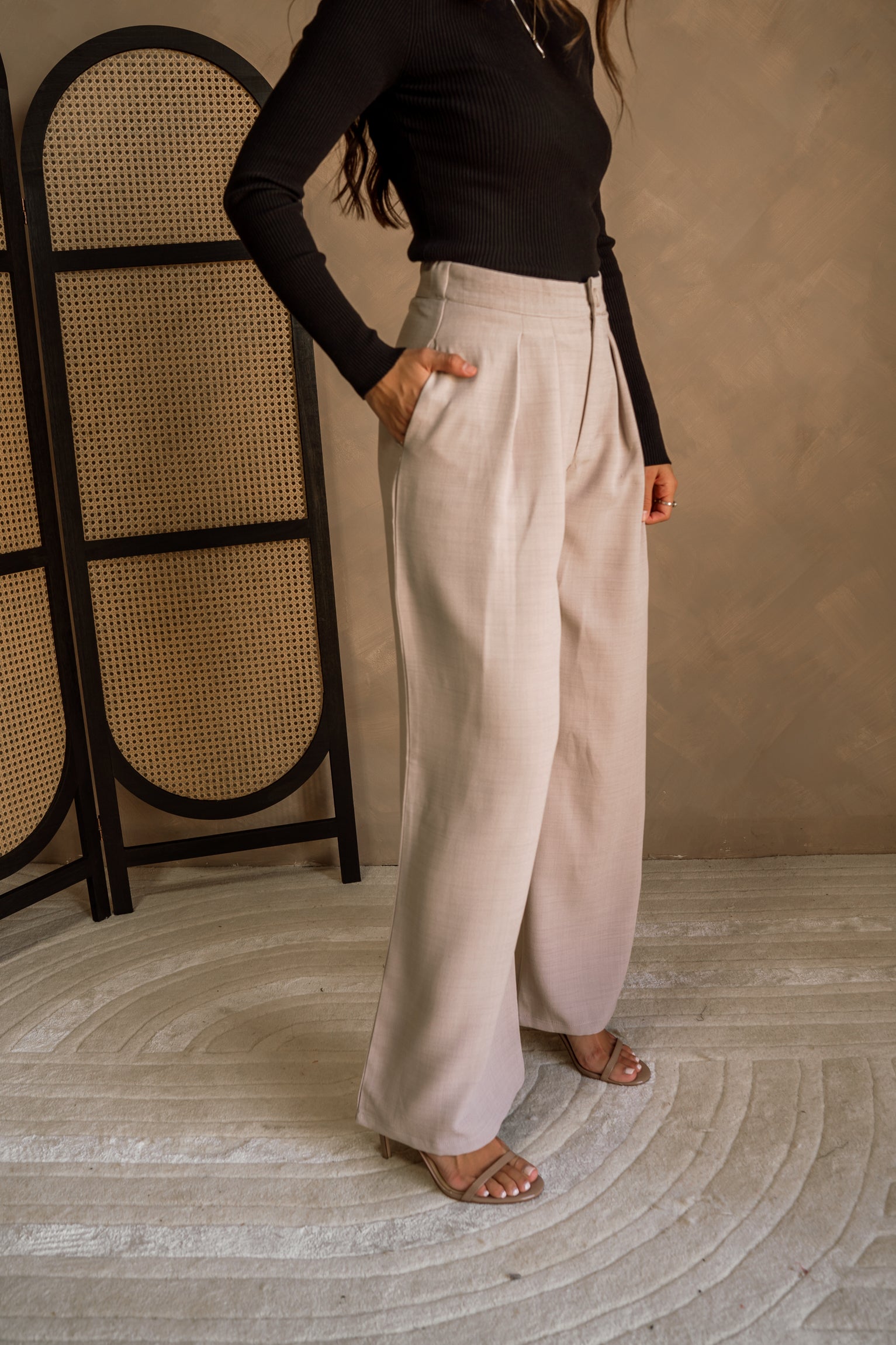 Iva Beige Linen Wide Leg Pants- side view