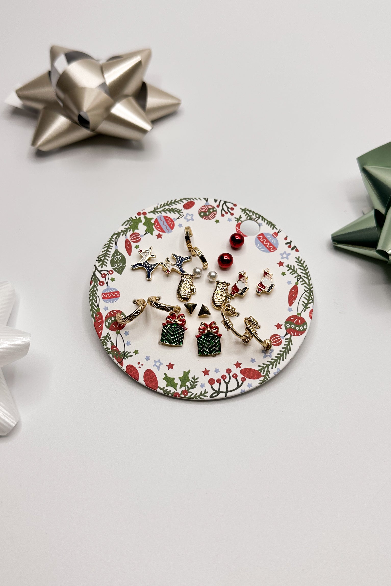 Holly Jolly Studs Earring Set- close up view