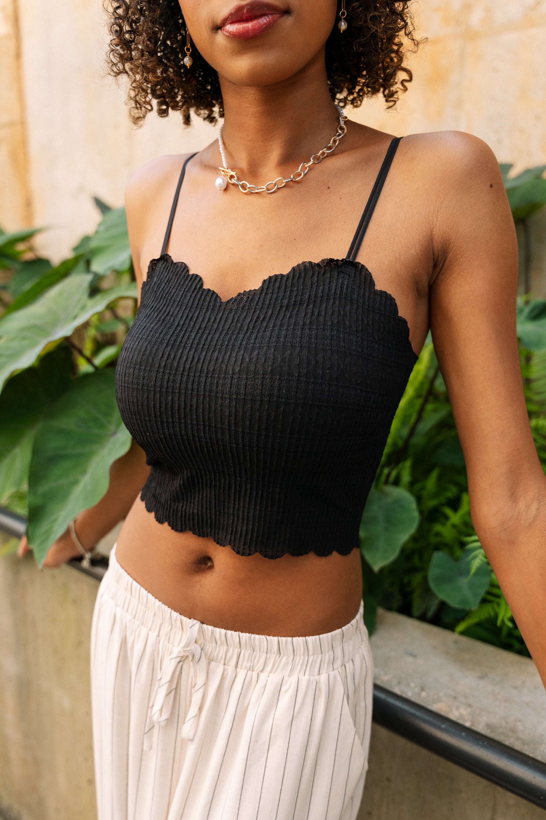 Noelle Black Scalloped Textured Brami- close up top view