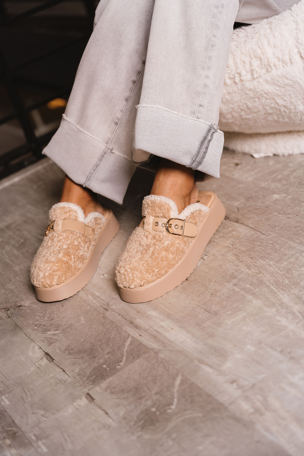Mia Sugary Natural Shearling Platform Mule- full body front view