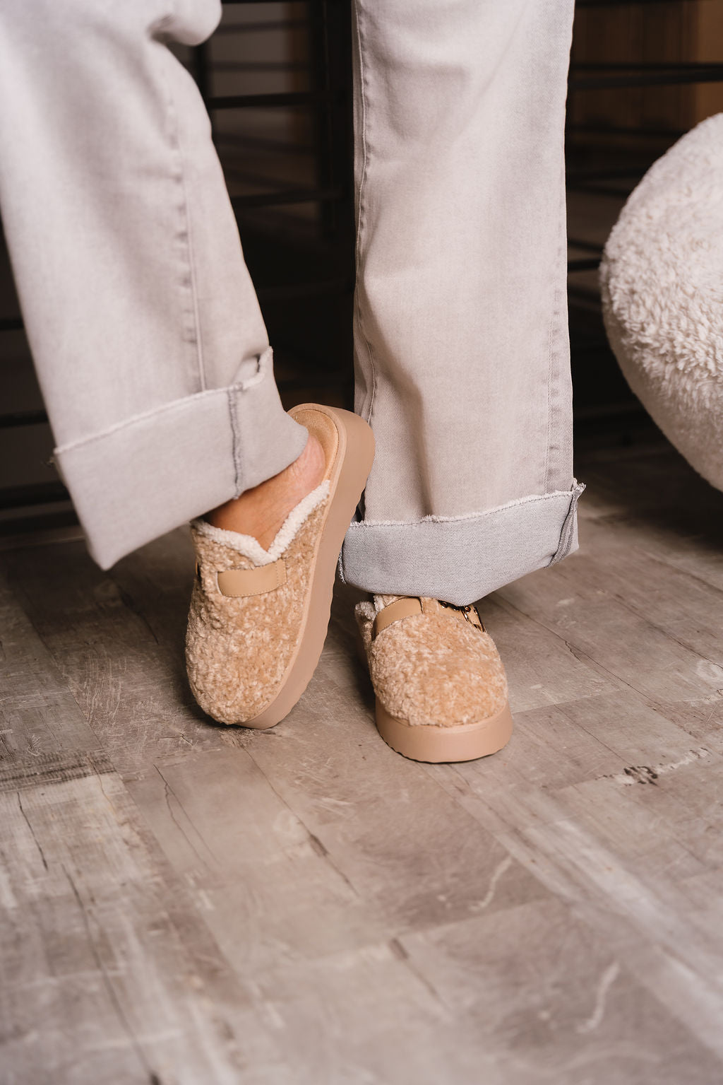 Mia Sugary Natural Shearling Platform Mule- full body side view