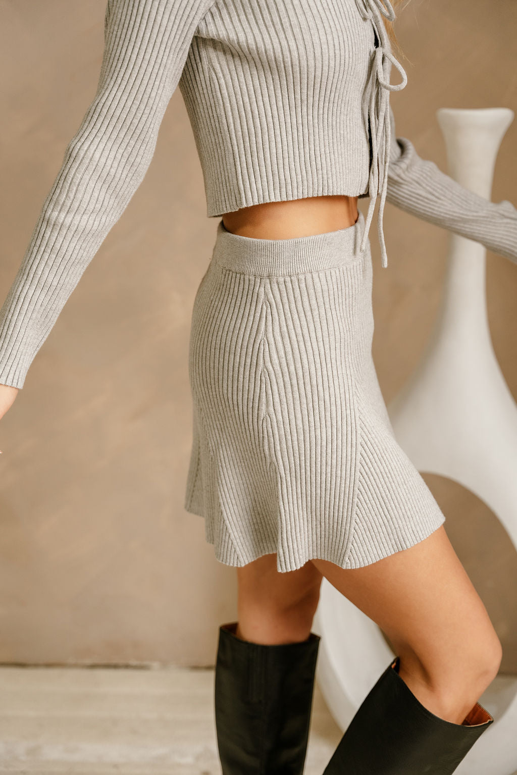 Raelyn Heather Grey Knit Flare Skirt- side view