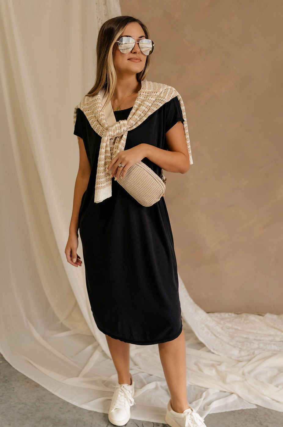 Remy Black Short Sleeve Midi Dress