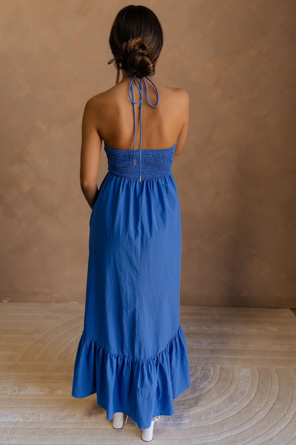 Ada Blue Ruched Sleeveless Midi Dress – LIZARD THICKET