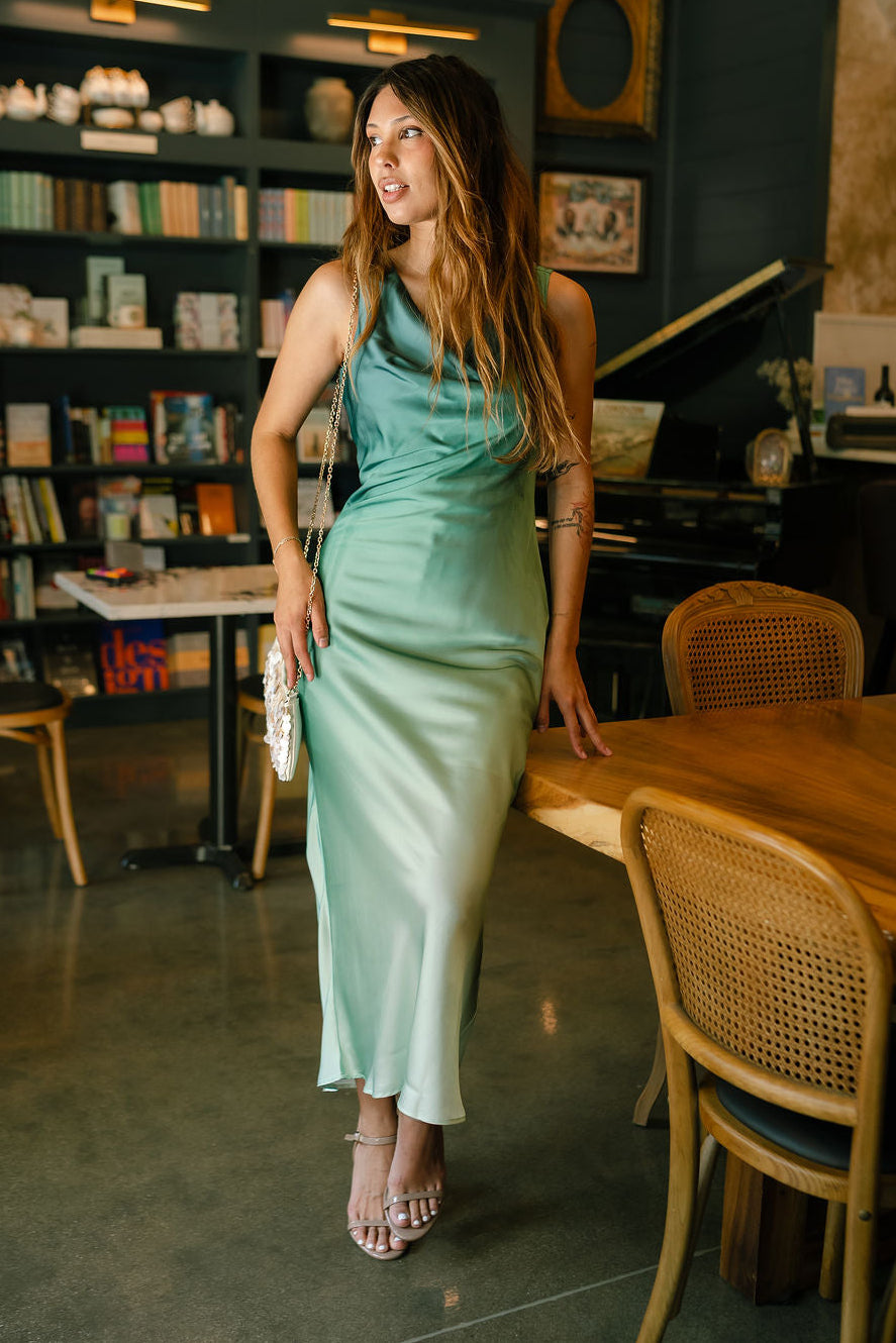 ombre midi dress Dress-Multi M this dress is designed to turn heads Corina Sleeveless Ombre Midi Dress