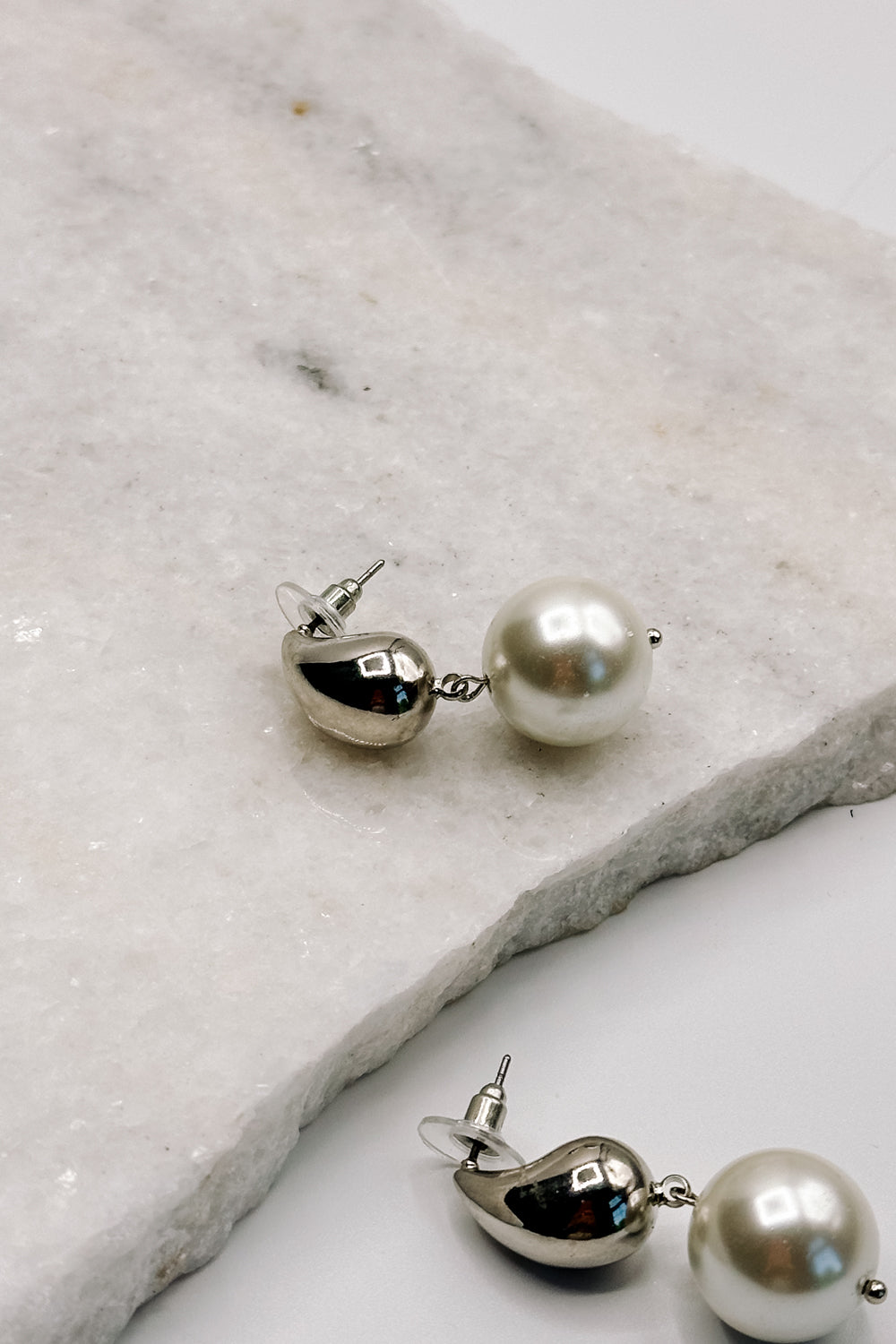 Julie Silver and Pearl Dangle Earring