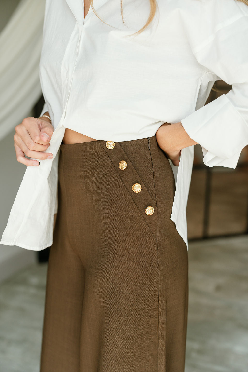 Vera Dark Brown Wide Leg Pants- close up top side view