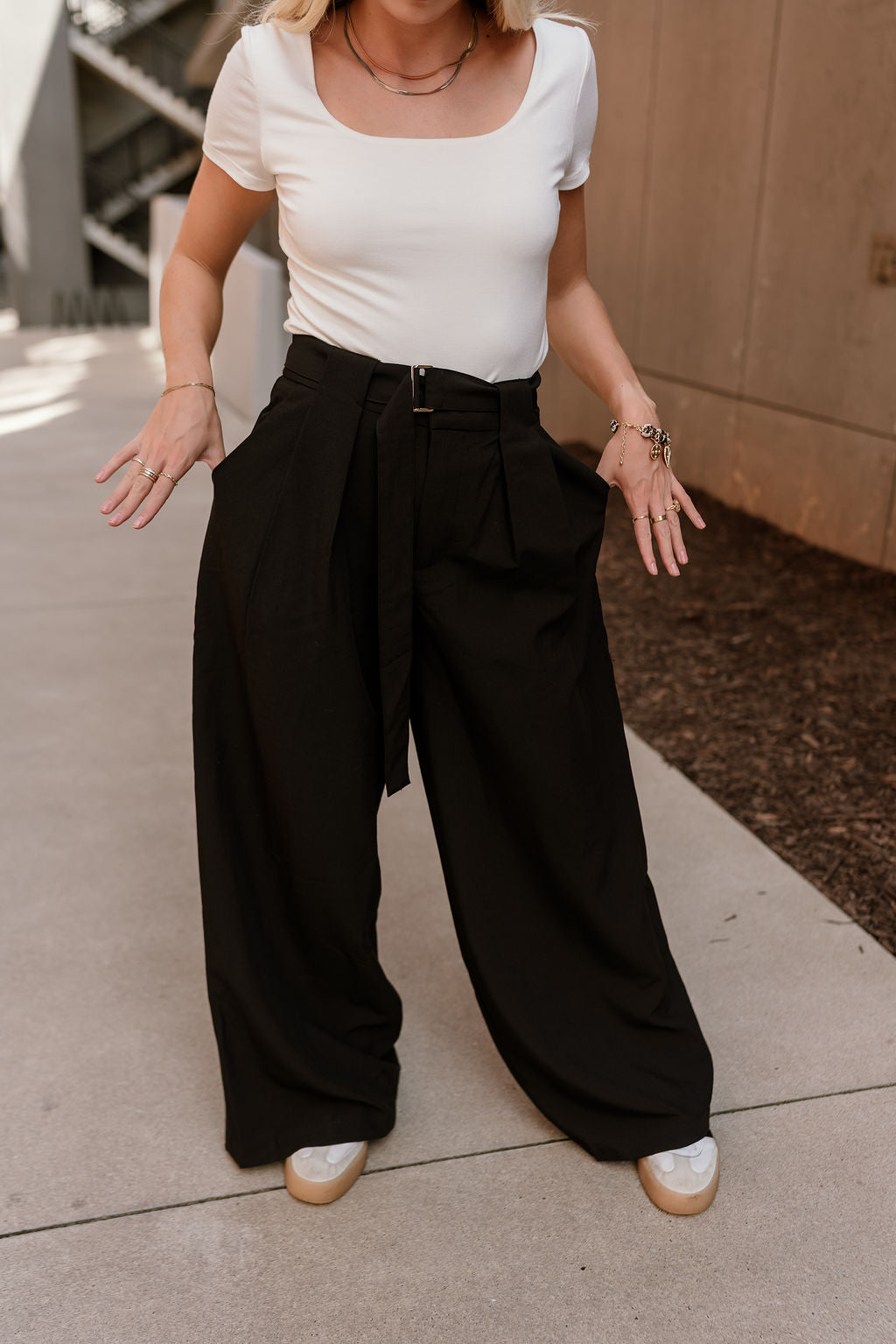 Serena Black Wide Leg Pants- close up front full view