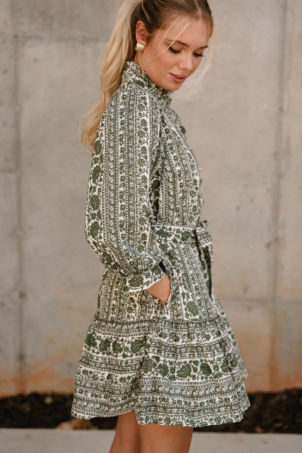 Leila Green & White Floral Flare Mini Skirt- close up side view