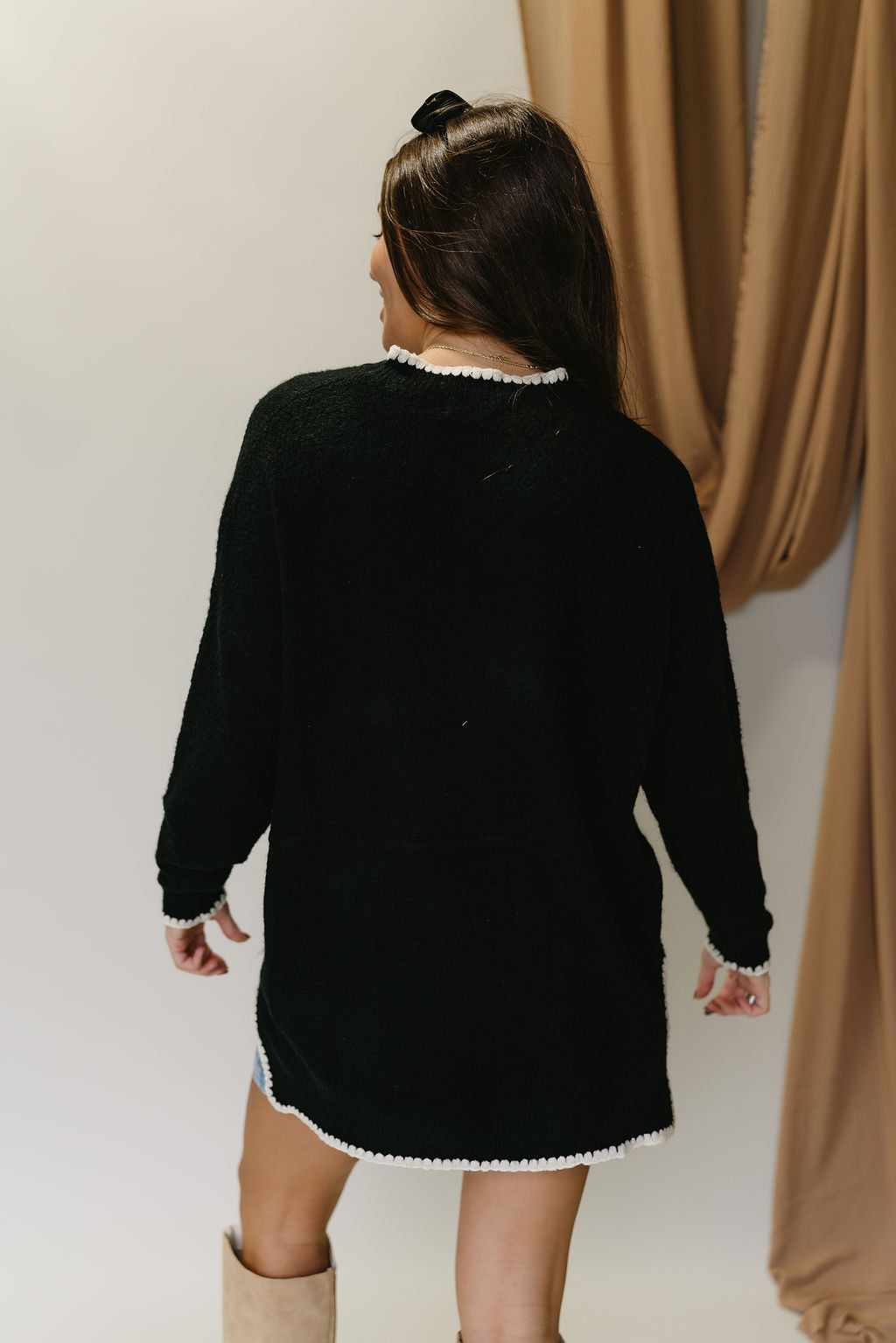 Sia Black & White Scallop Knit Sweater- back view