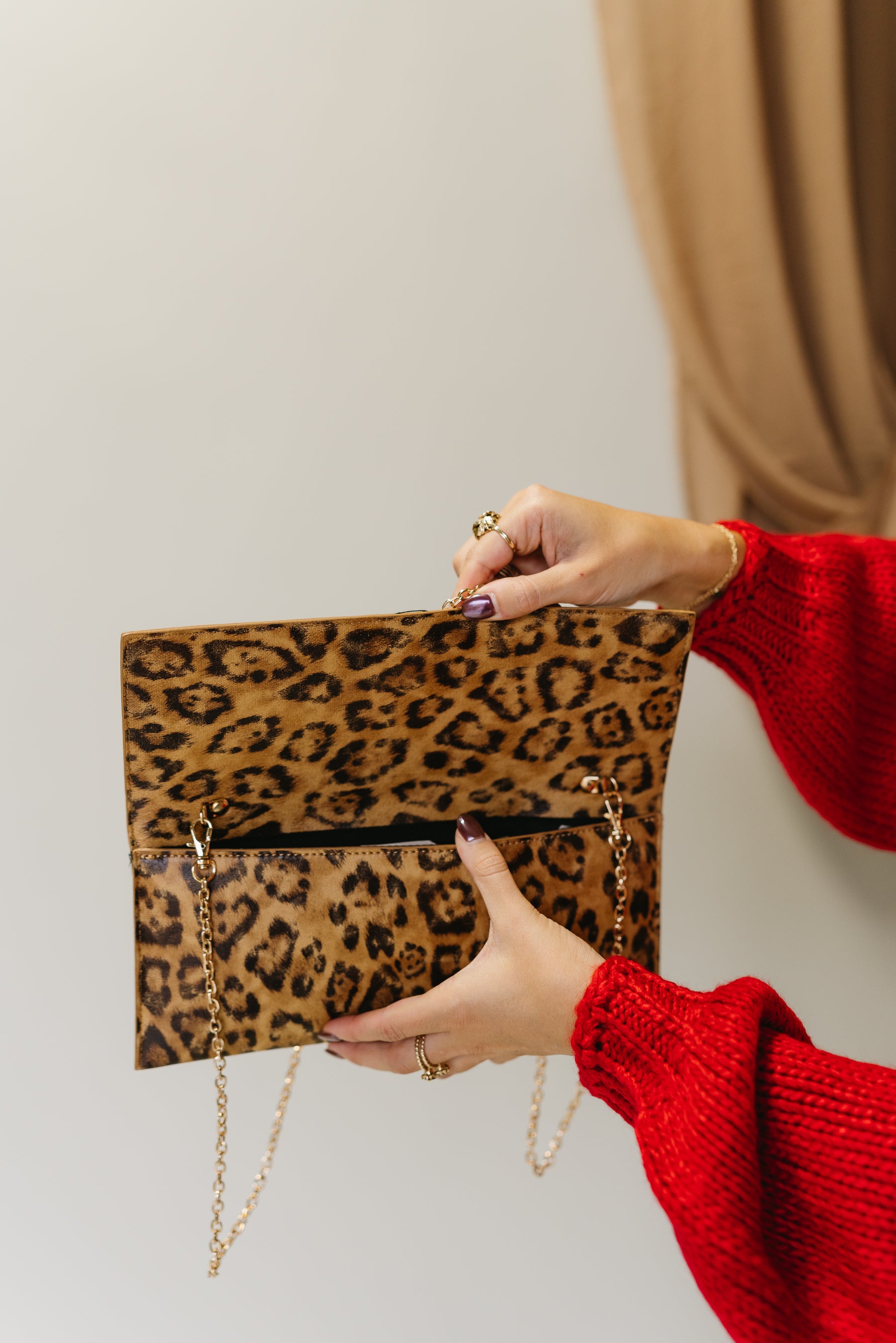 Adelle Leopard Adjustable Chain Purse- close up front view