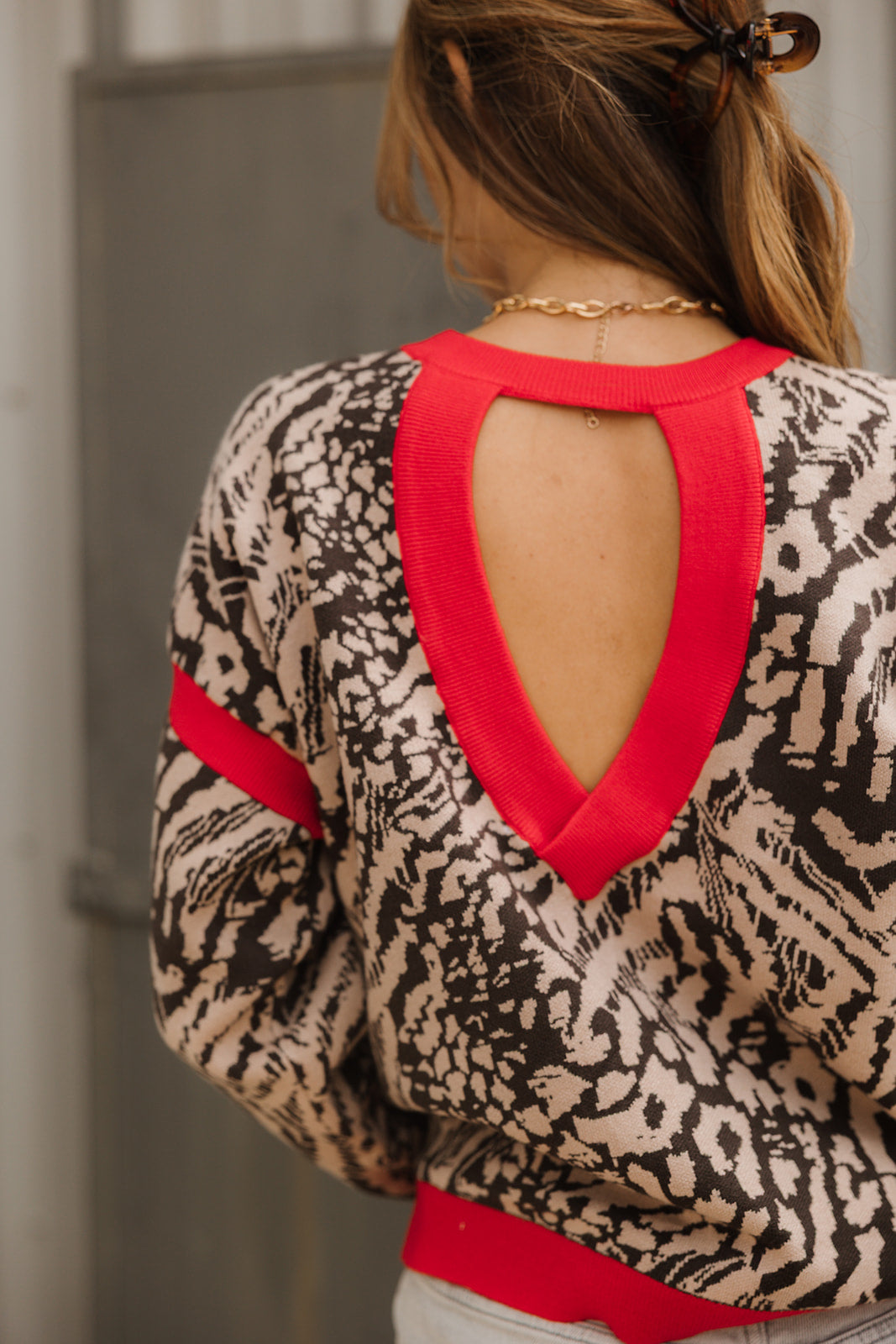 Zoe Brown & Red Leopard Knit Sweater- close up back top view