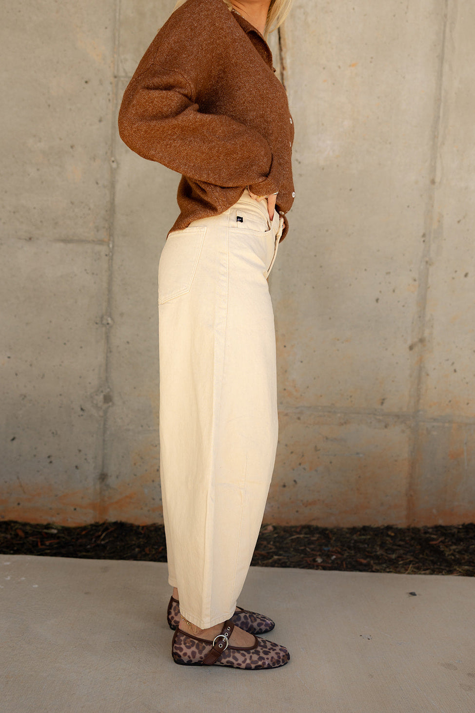 Khloe Ivory Barrel Leg Mid-Rise Jeans- full side view