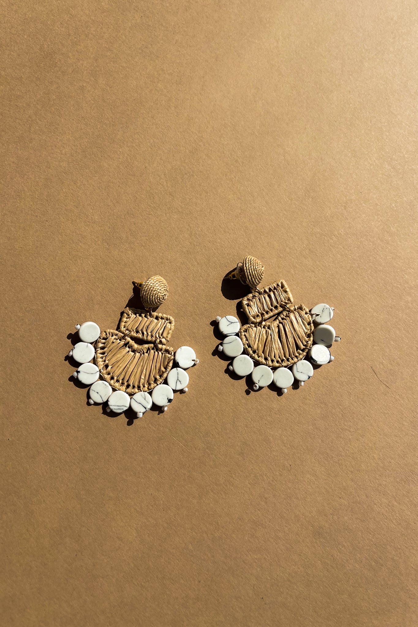 Alina Marble & Woven Straw Dangle Earring- front view