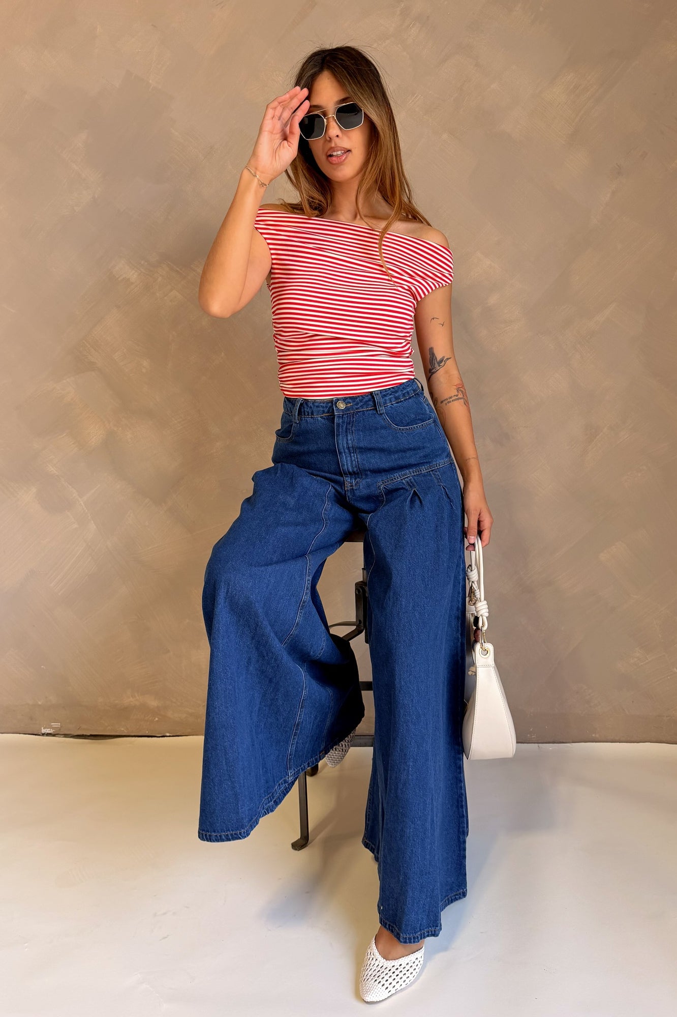 デ・ヨーネ　レジェ　DENIM The Tux Sidestepper Sneak Fray Jean in Double Take | Shop Ann Mashburn