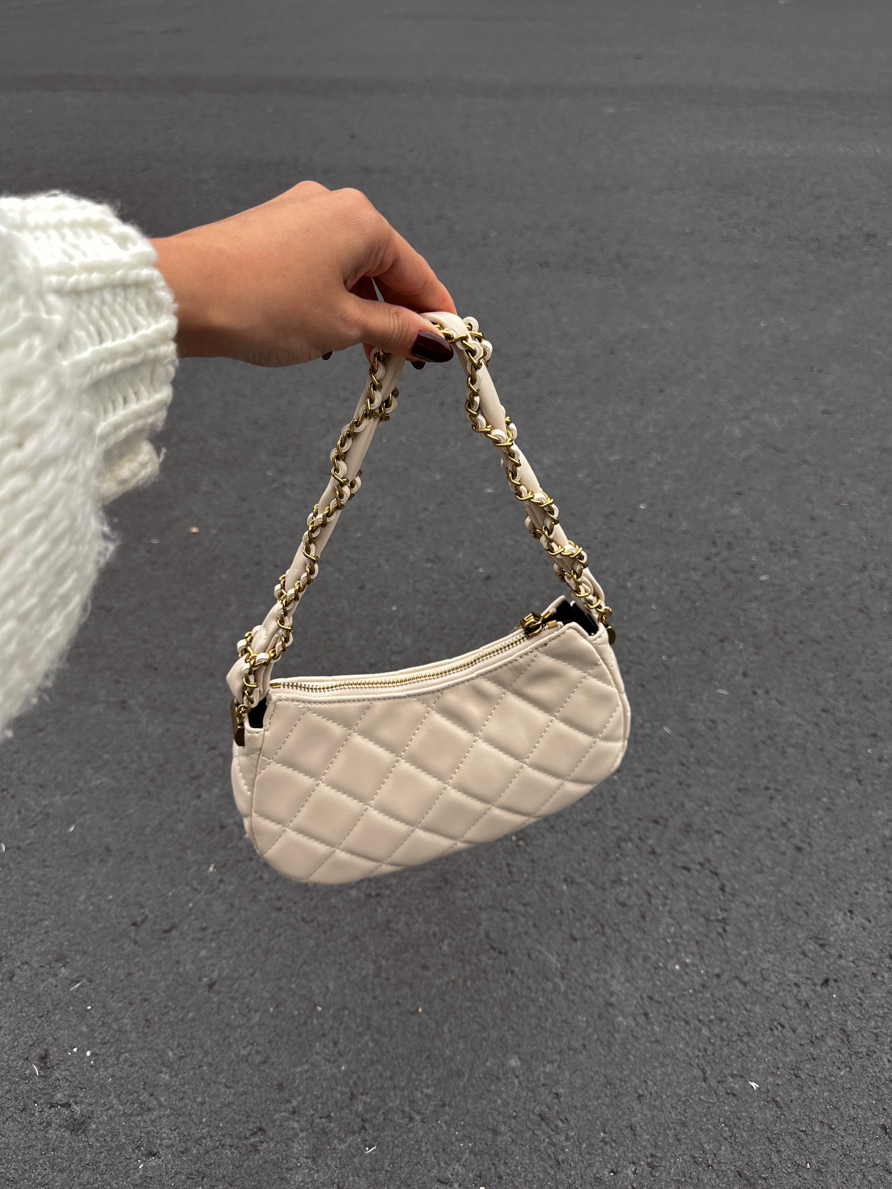 Ellie Cream & Gold Chain Purse- ariel view