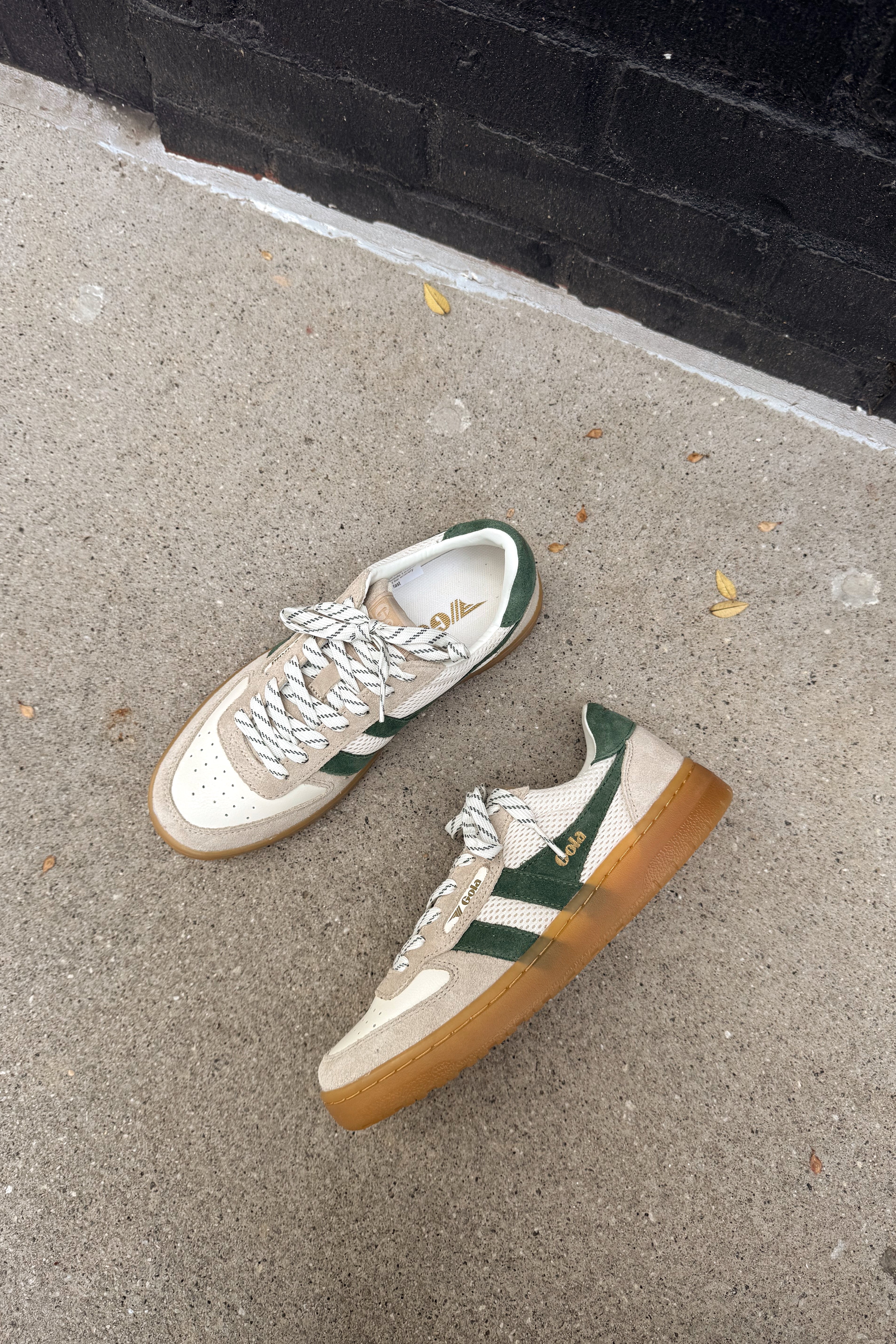 Gola Hawk Trainer Off White & Evergreen Sneaker- frontal flat lay view