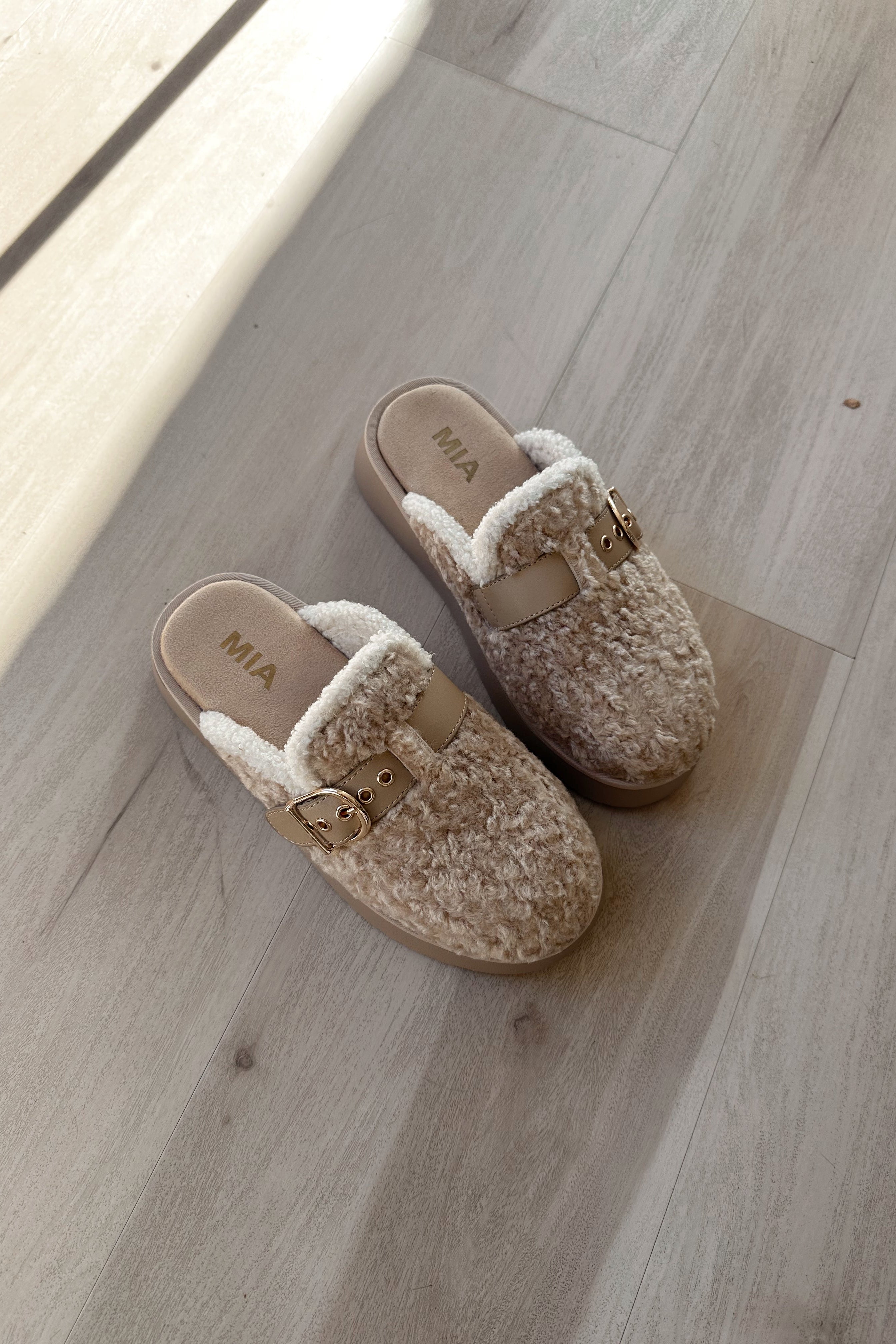 Mia Sugary Natural Shearling Platform Mule- front view