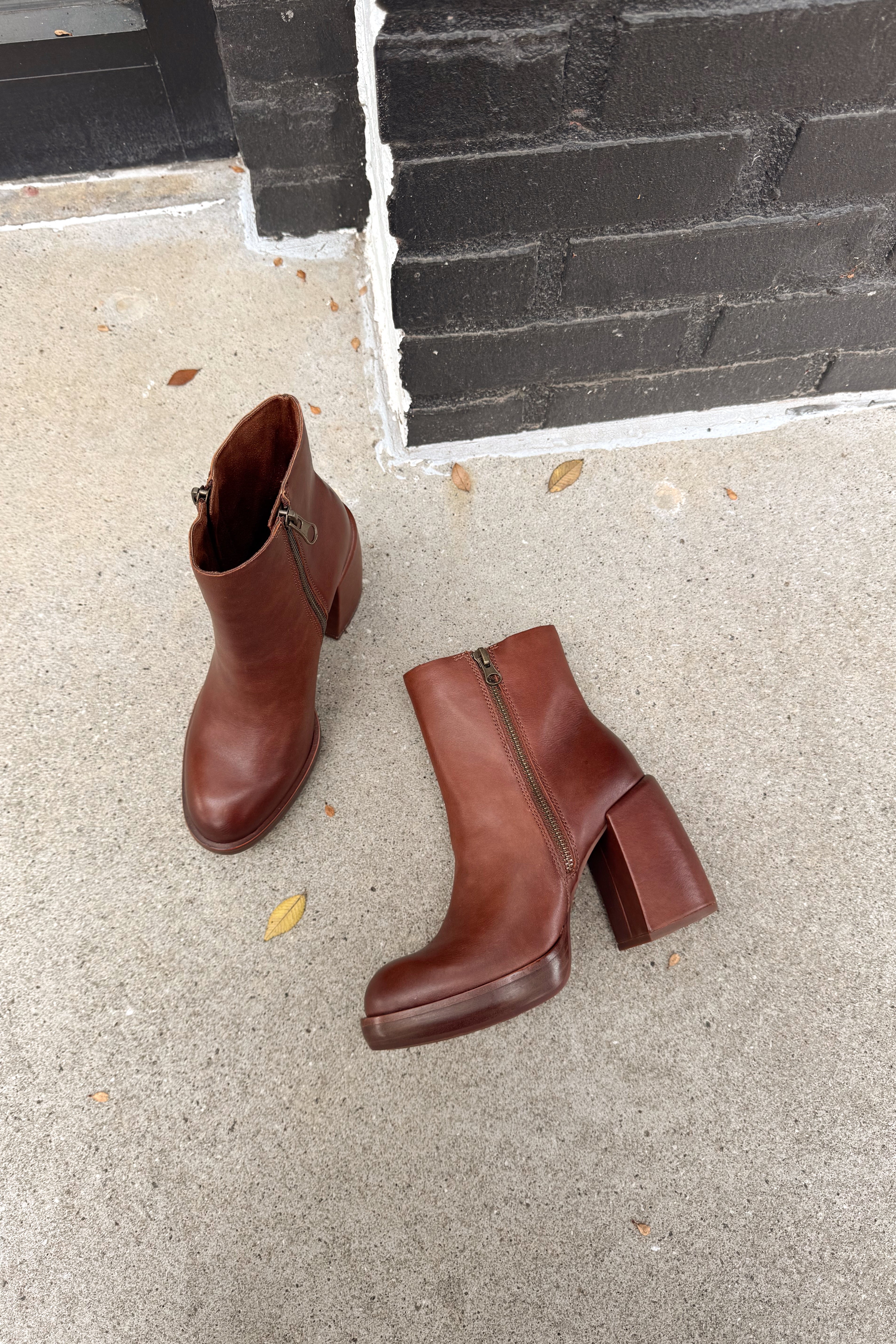 Kork Ease Aime Rust Platform Boot- flat lay view