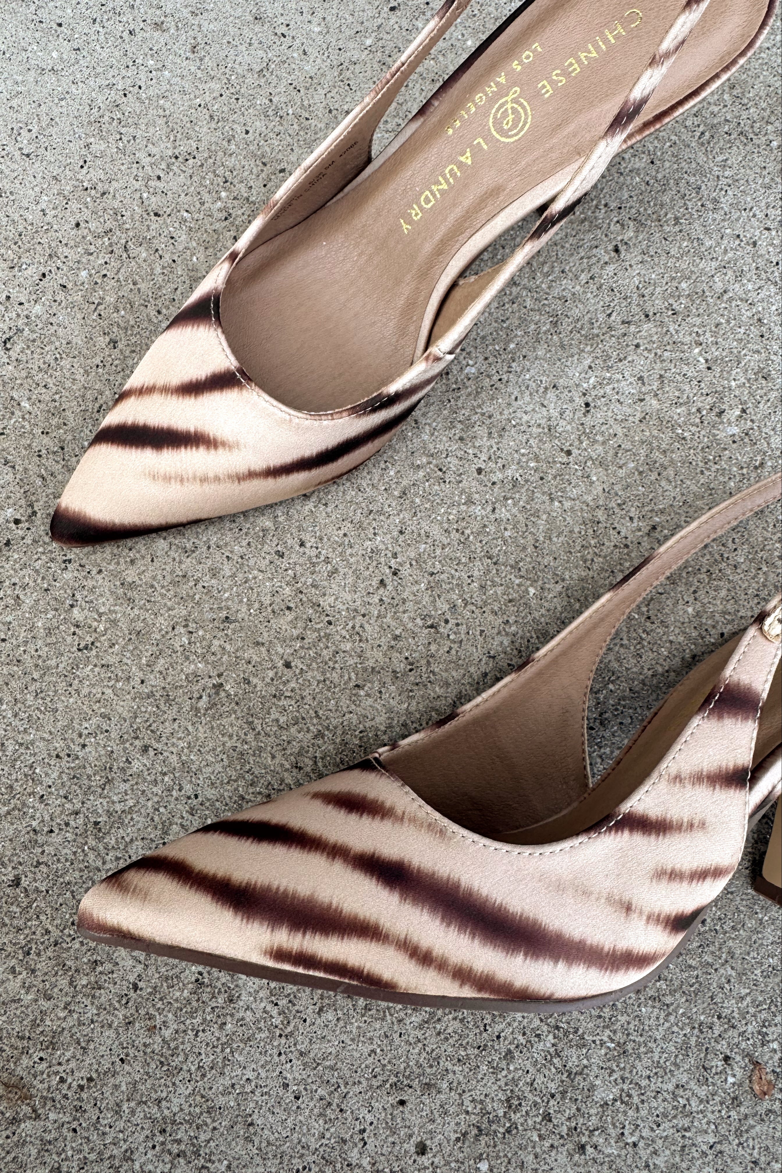 Chinese Laundry Riri Camel Multi Heel- close up side view