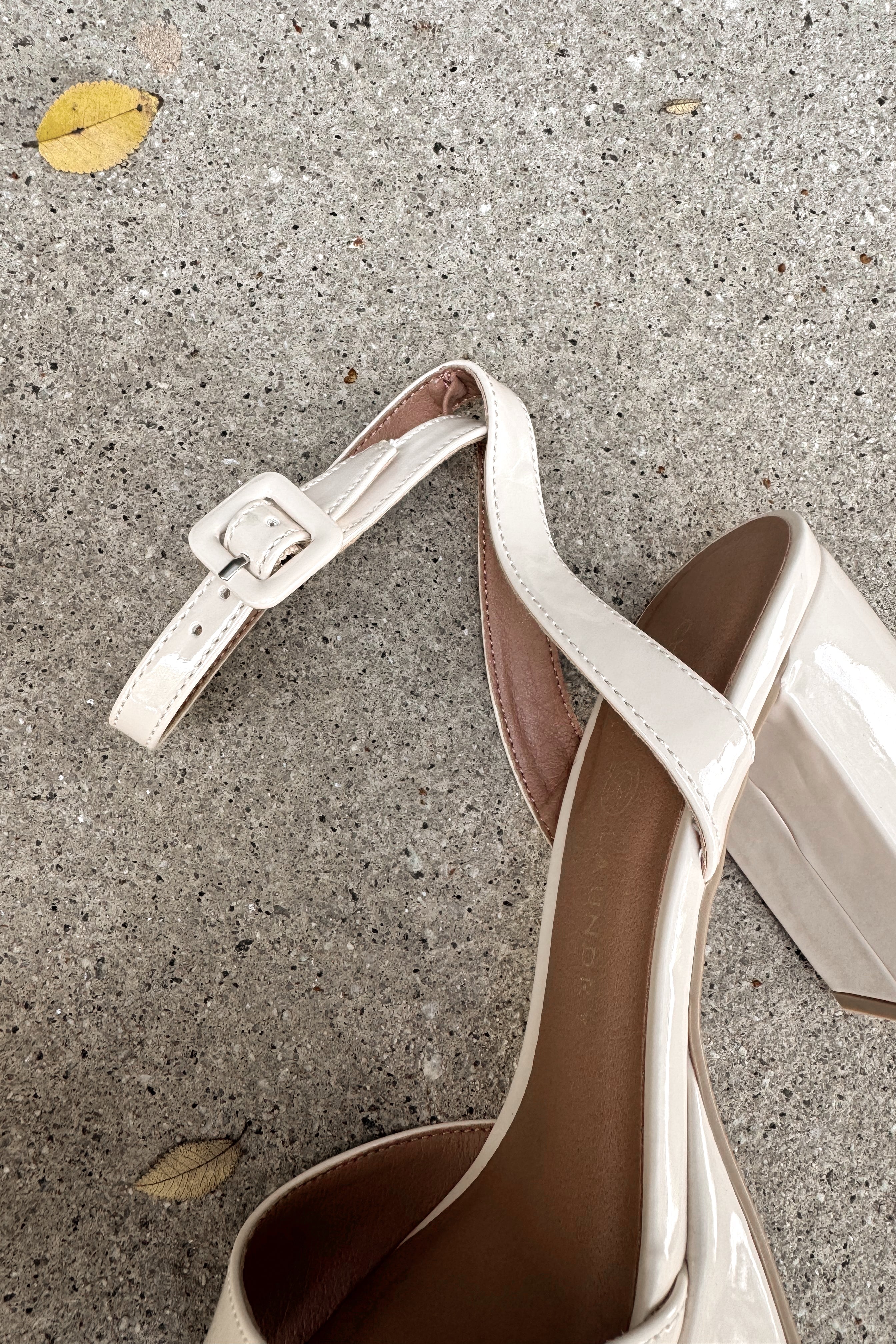 Chinese Laundry Theresa Bone Patent Platform Heel- top side view
