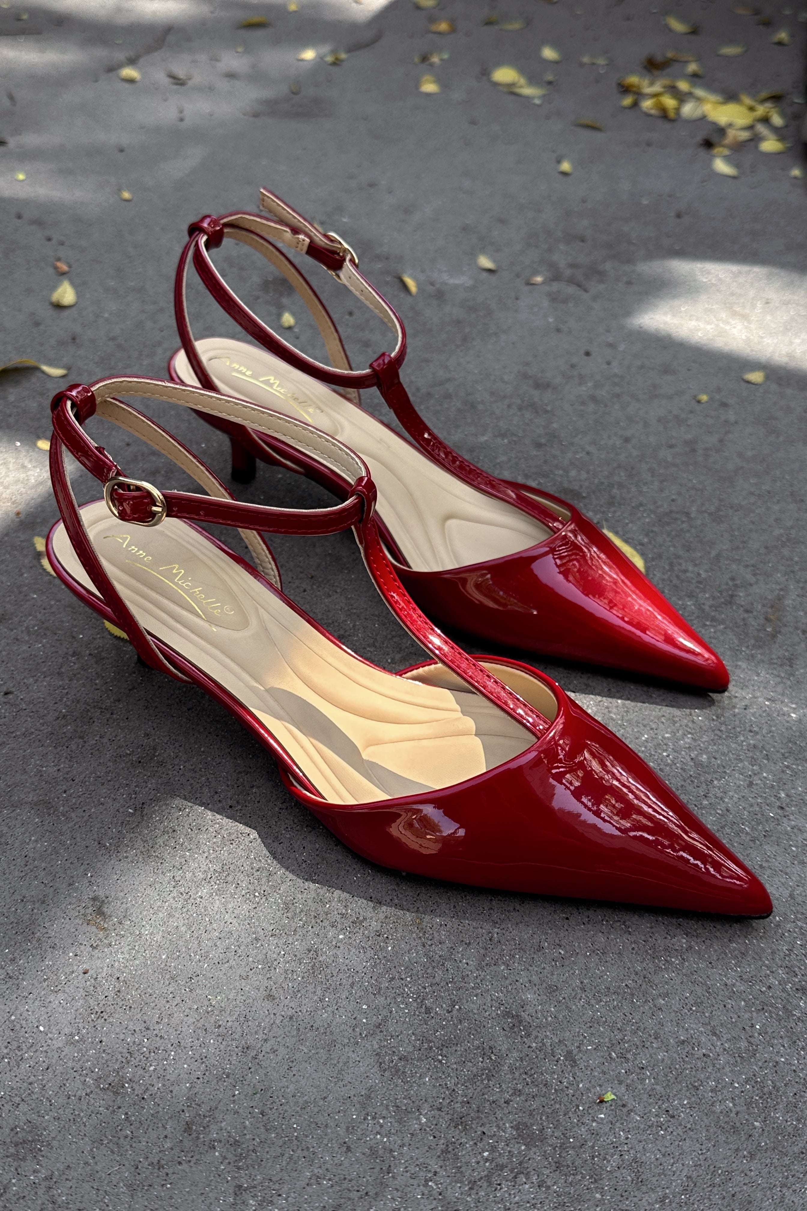 Stile Cherry Red Patent Leather Pointed Toe Heel- frontal side view