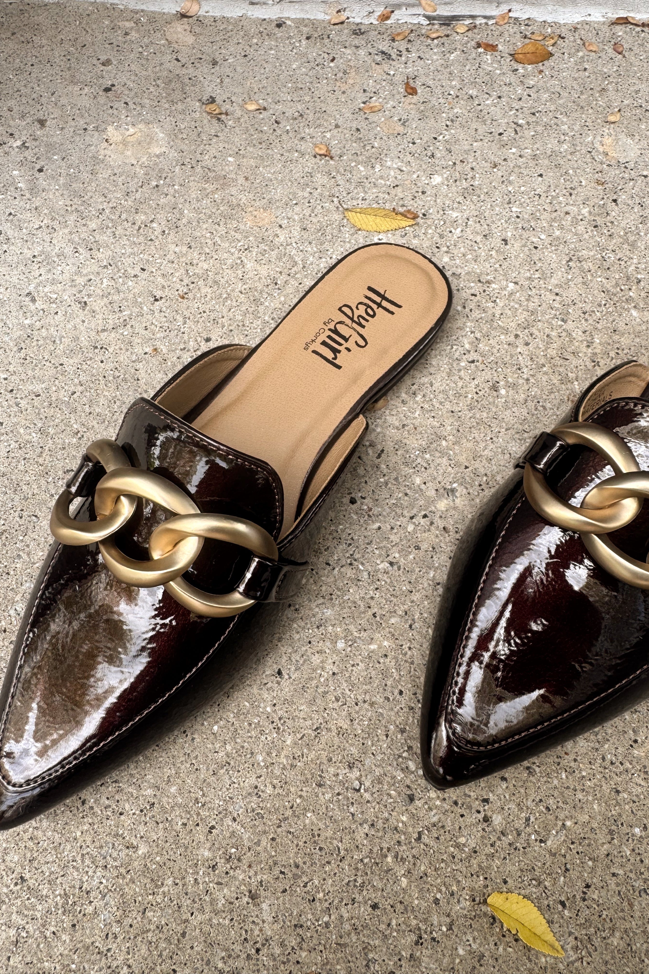 Corkys Playin For Keeps Merlot Mules- front view