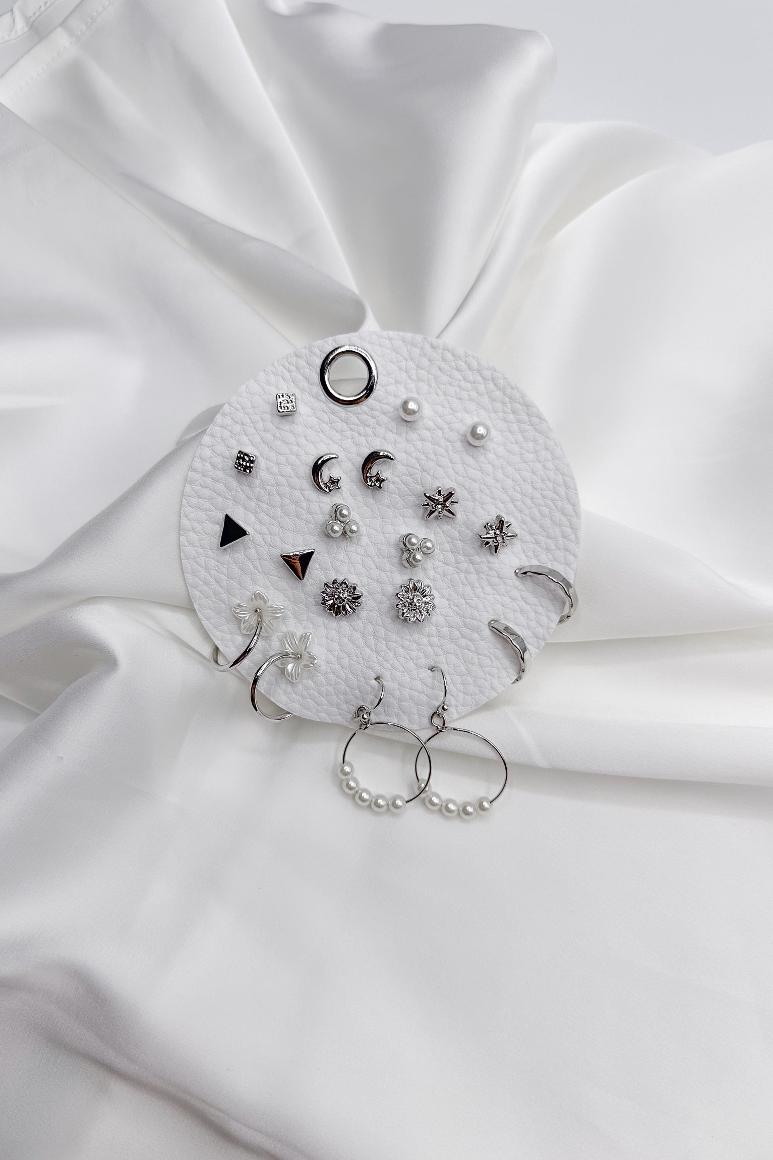 Evelyn Pearl Stud & Hoop Earring Set -silver- front view