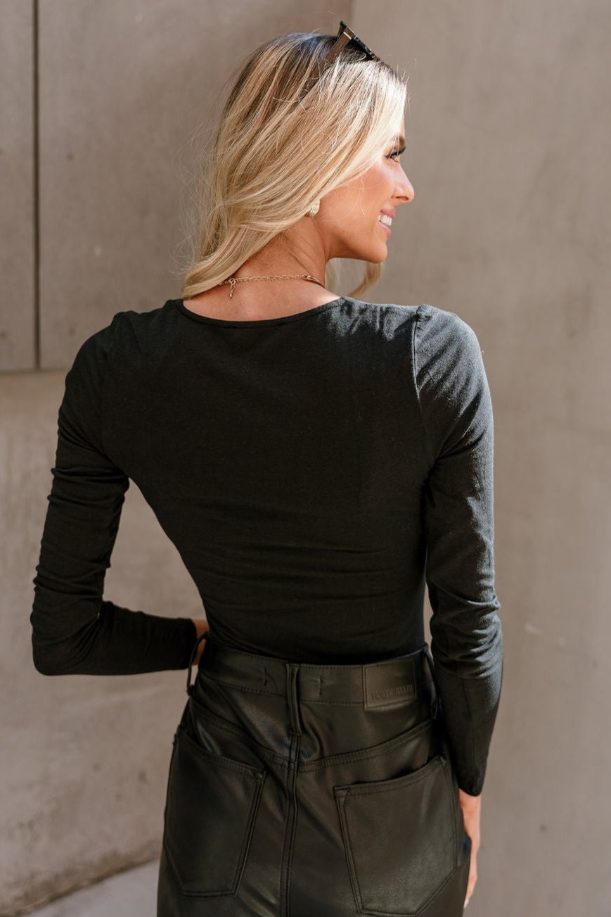 Leyla Long Sleeve Bodysuit- black- close up back view