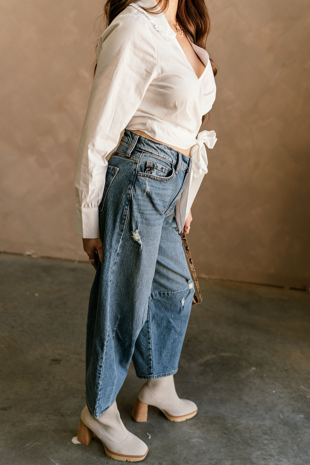 Kennedy Barrel Jeans - side view