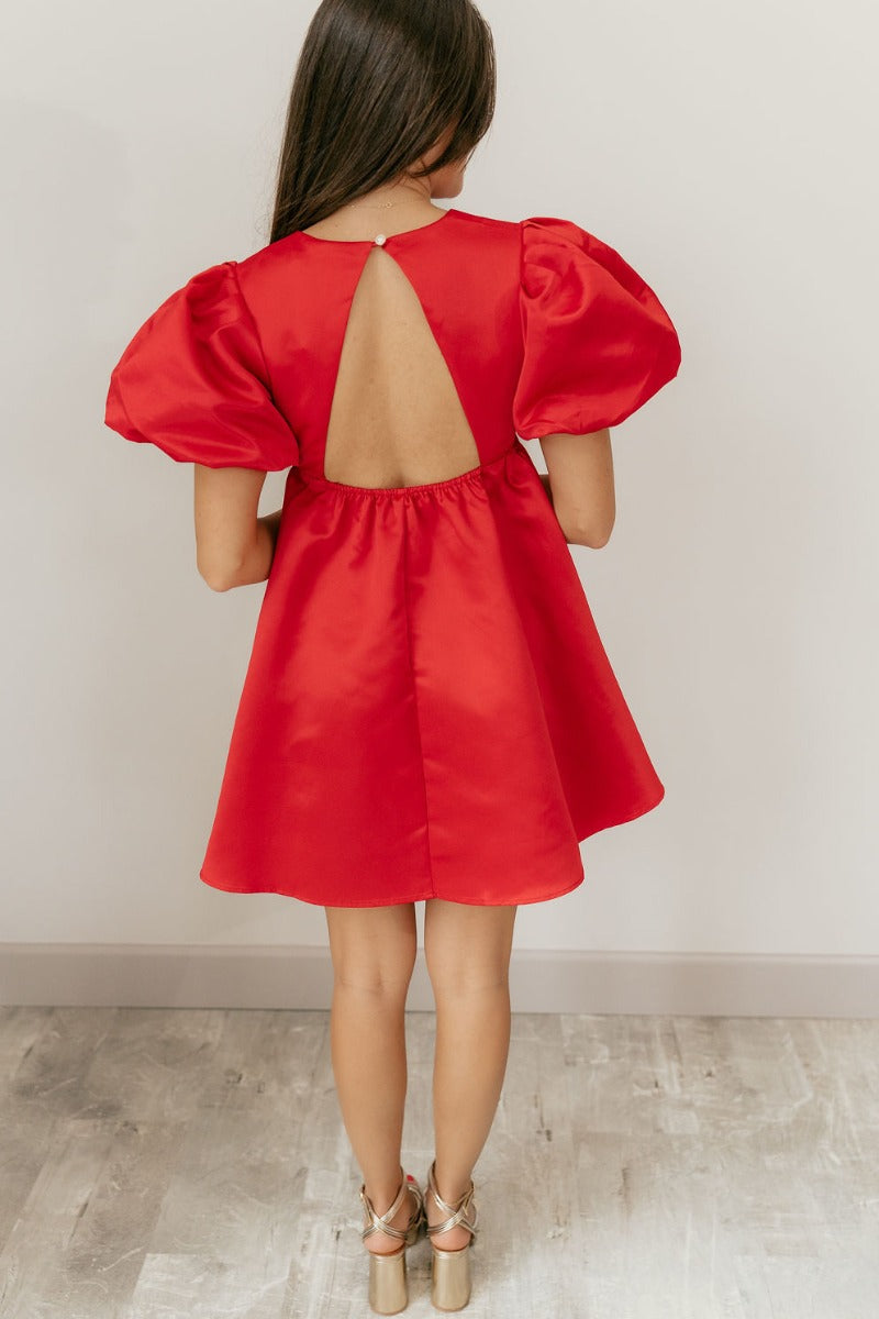 LAVISH ALICE SCARLET SATIN PLEATED CORSET PUFF SLEEVE MINI DRESS - RED –  Arelia's Dream