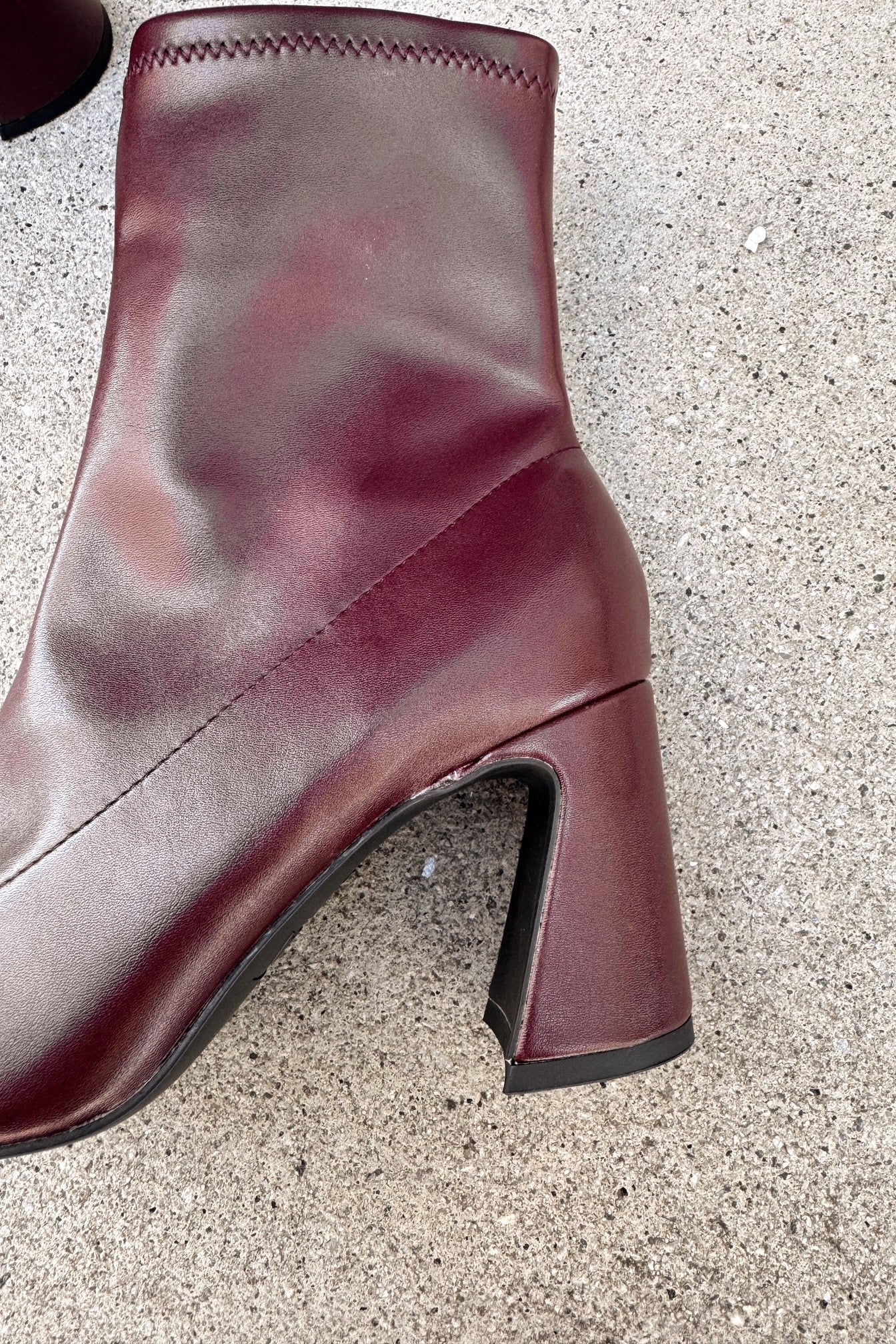 Mia Thiva Burgundy Block Heel Boot- close up heel side view