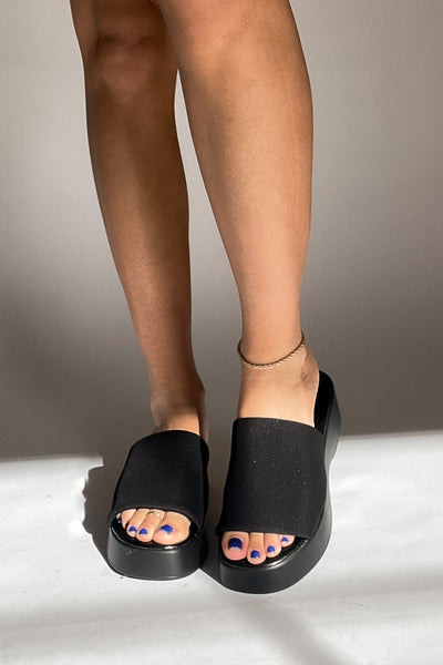 靴 NEO BLACK HIGH HEEL PLATFORM SANDALS 2XL VEGAS_COWSMO_ANGLE.jpg?v=