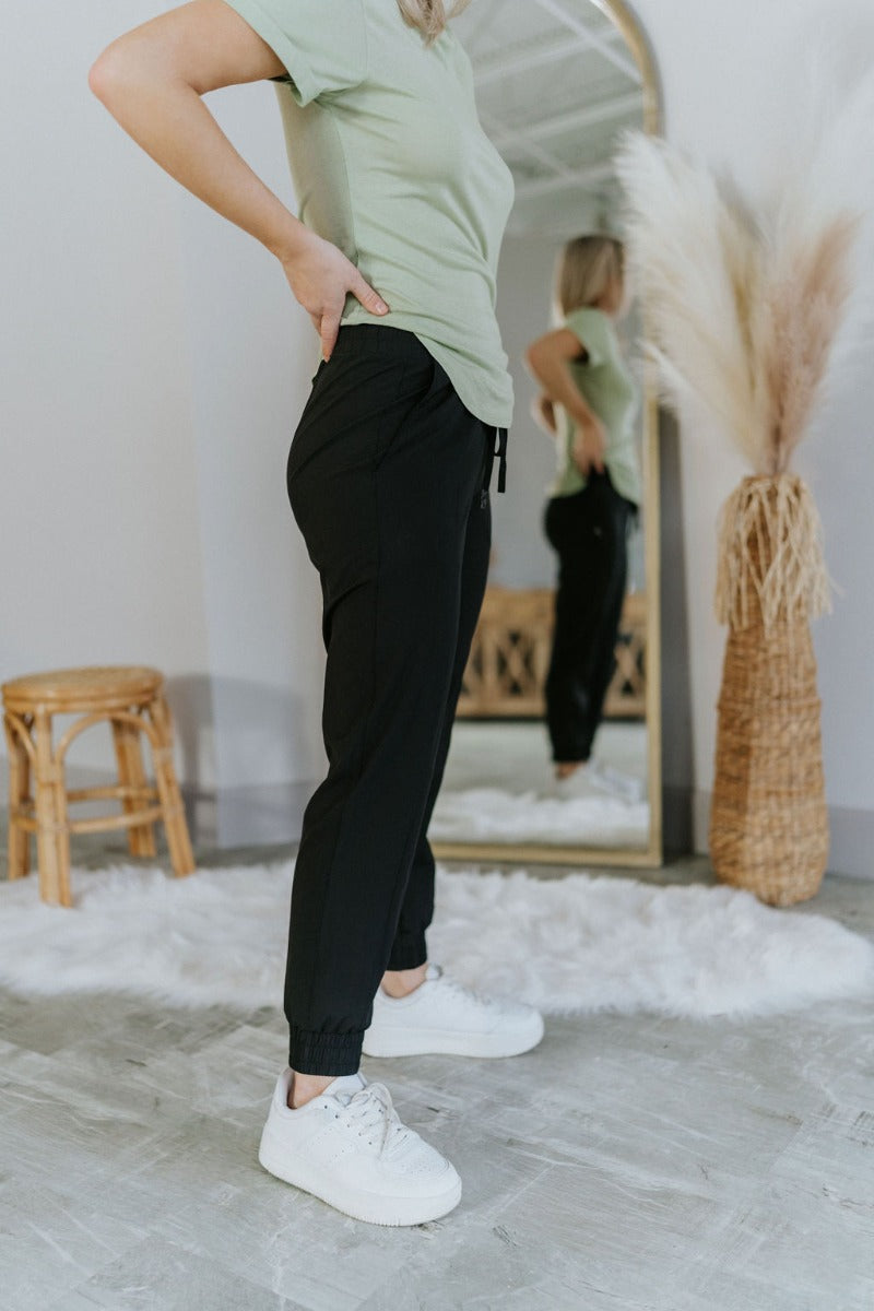 On The Go Joggers in Black  Women's Satin Jogger Pants – LIZARD THICKET
