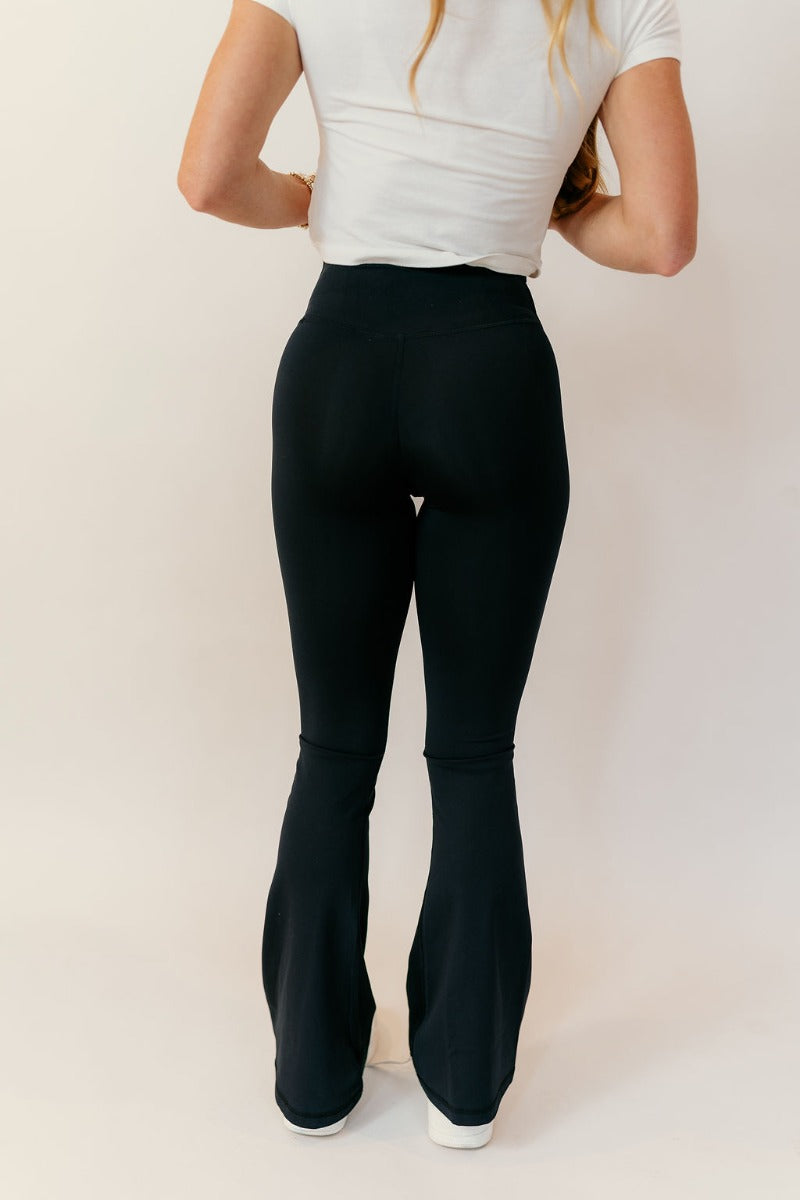 Work It Out Flared Leggings Black Flared Leggings – LIZARD THICKET